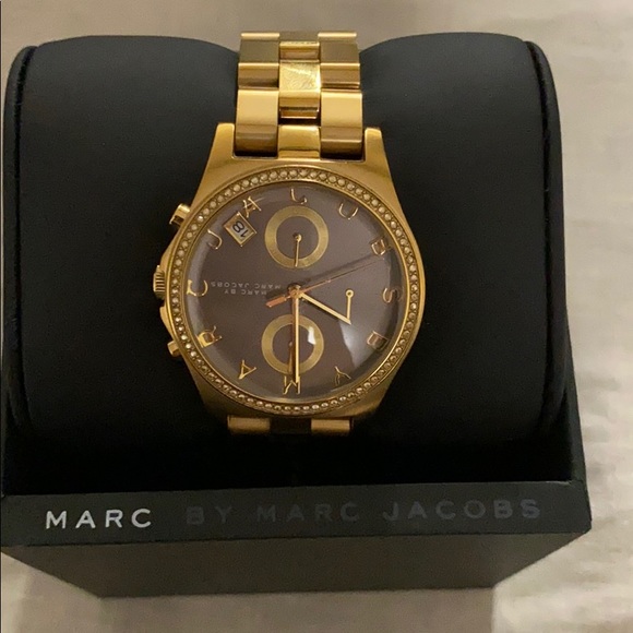 Watch - Picture 1 of 6